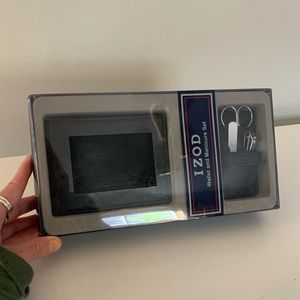 IZOD Black Leather Wallet + Manicure Set Giftpack